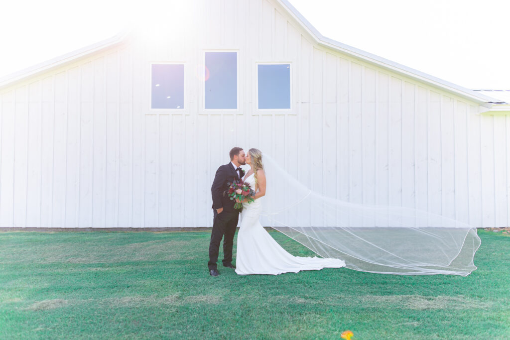 Sunset bride and groom portrait outdoors taken by cecilly elaine photography