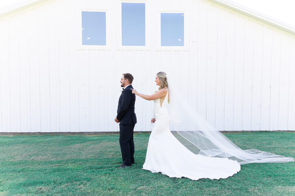 First look photos of bride and groom at hummingbird hill tx taken by cecilly elaine photography